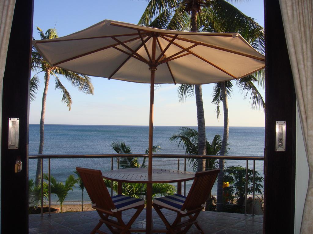 Dolphin Beach Bali Lovina Beach Extérieur photo
