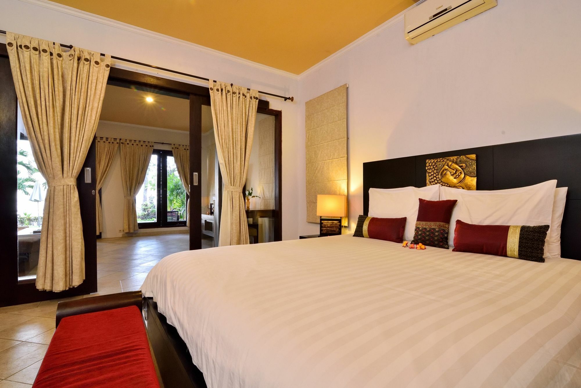 Dolphin Beach Bali Lovina Beach Extérieur photo