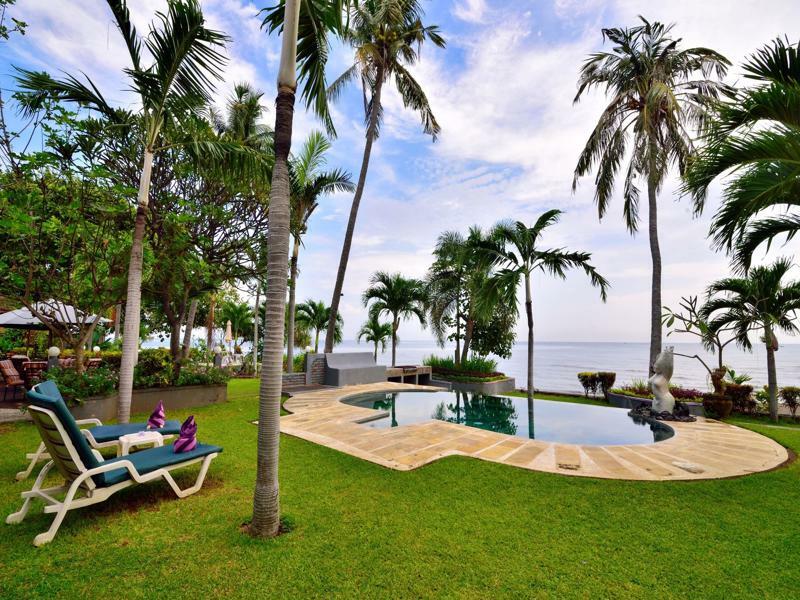 Dolphin Beach Bali Lovina Beach Extérieur photo